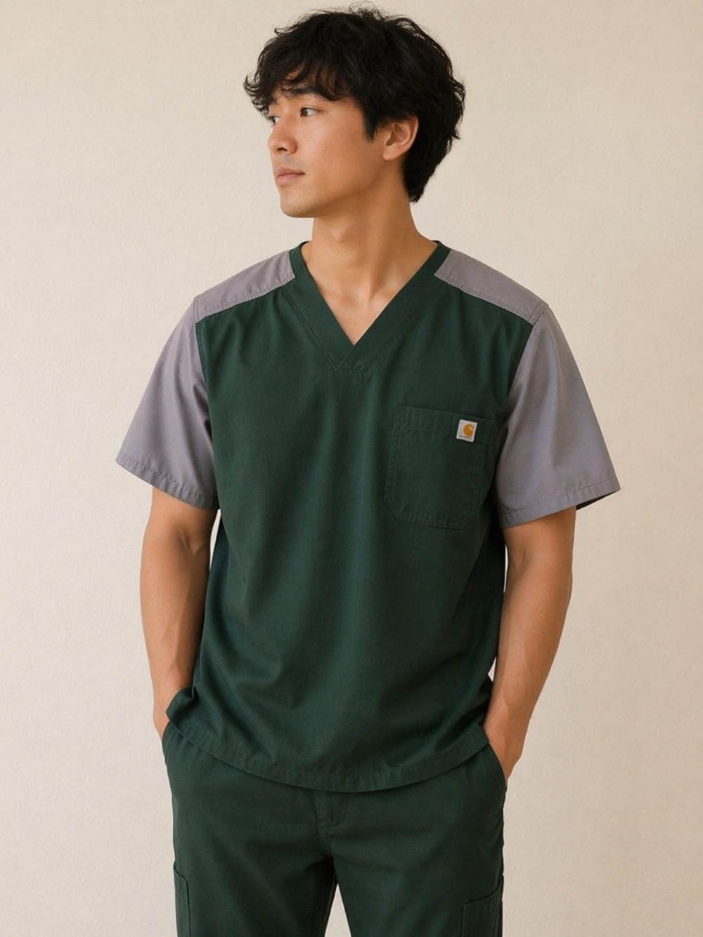✨Carhartt Men’s Forest Green& Grey V-Neck Scrub Top with Gray Sleeves